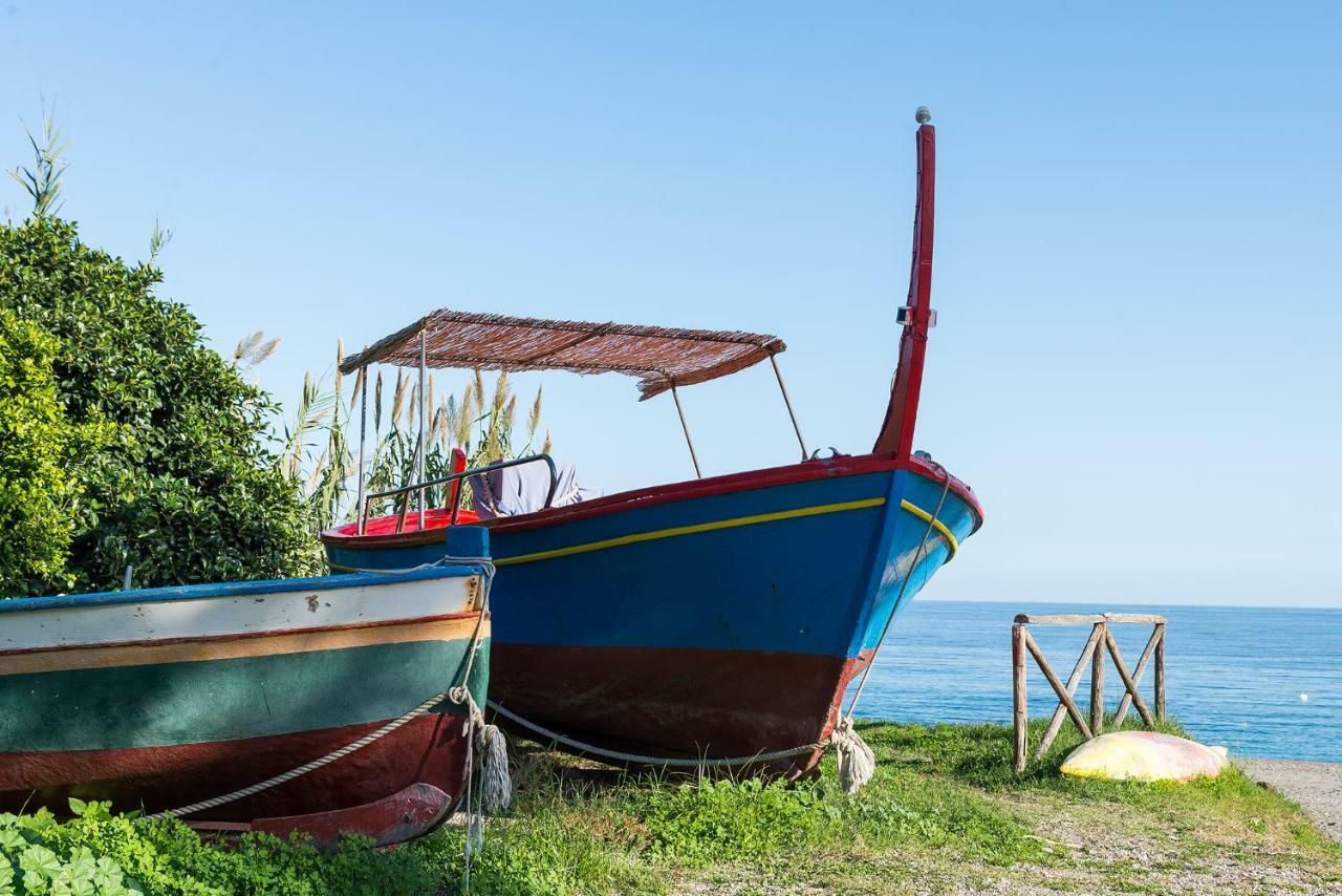 Cavalluccio Marino Mazzeo Esterno foto
